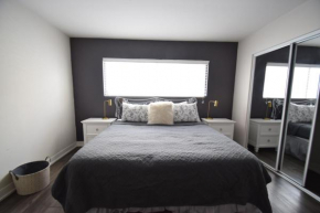 Hollywood Business Suites